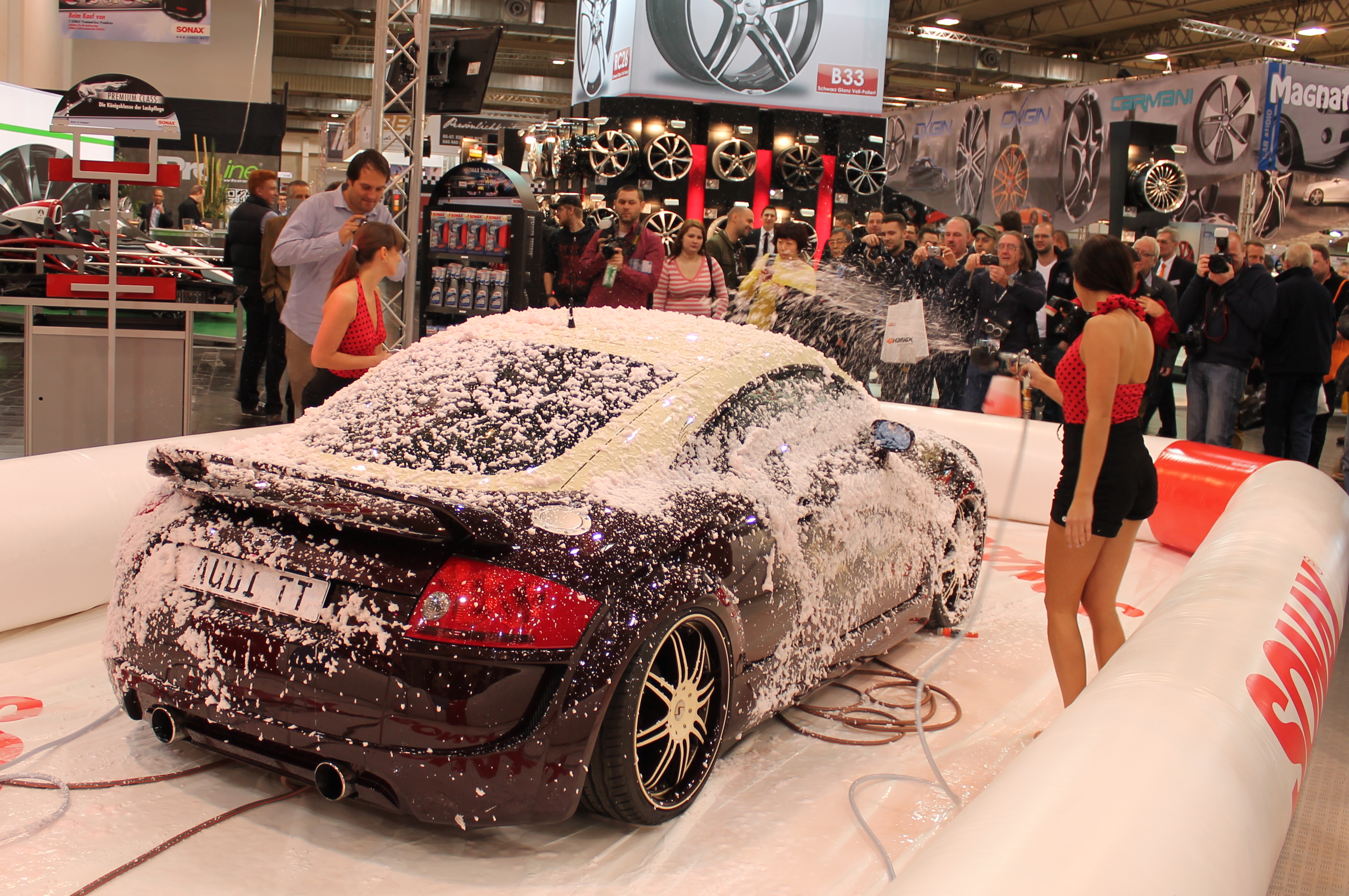 Coupe-S.de Partner Sonax auf der Essen Motor Show 2013